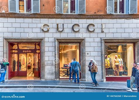 where to buy gucci in italy|stores that carry gucci.